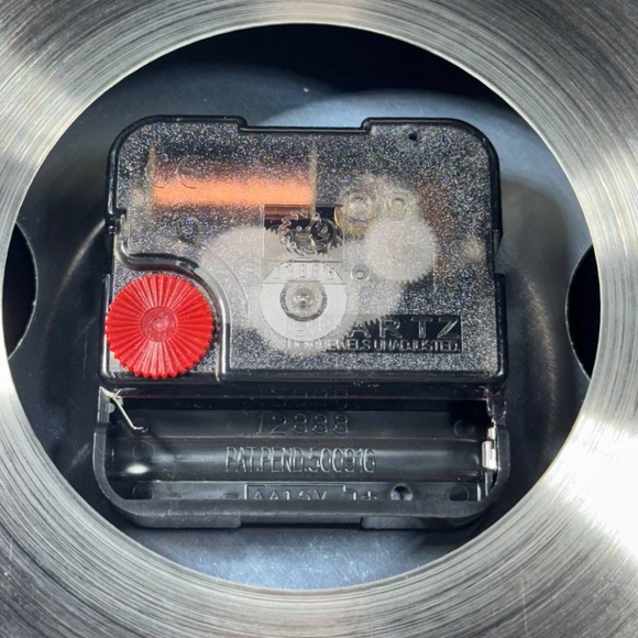 DAYTONA Cosmograph Wall Clock Black Panda bezel insert and White face dial🔥 - Picture 5 of 5